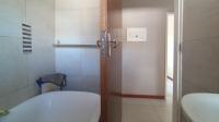 Bathroom 2 - 4 square meters of property in The Orchards
