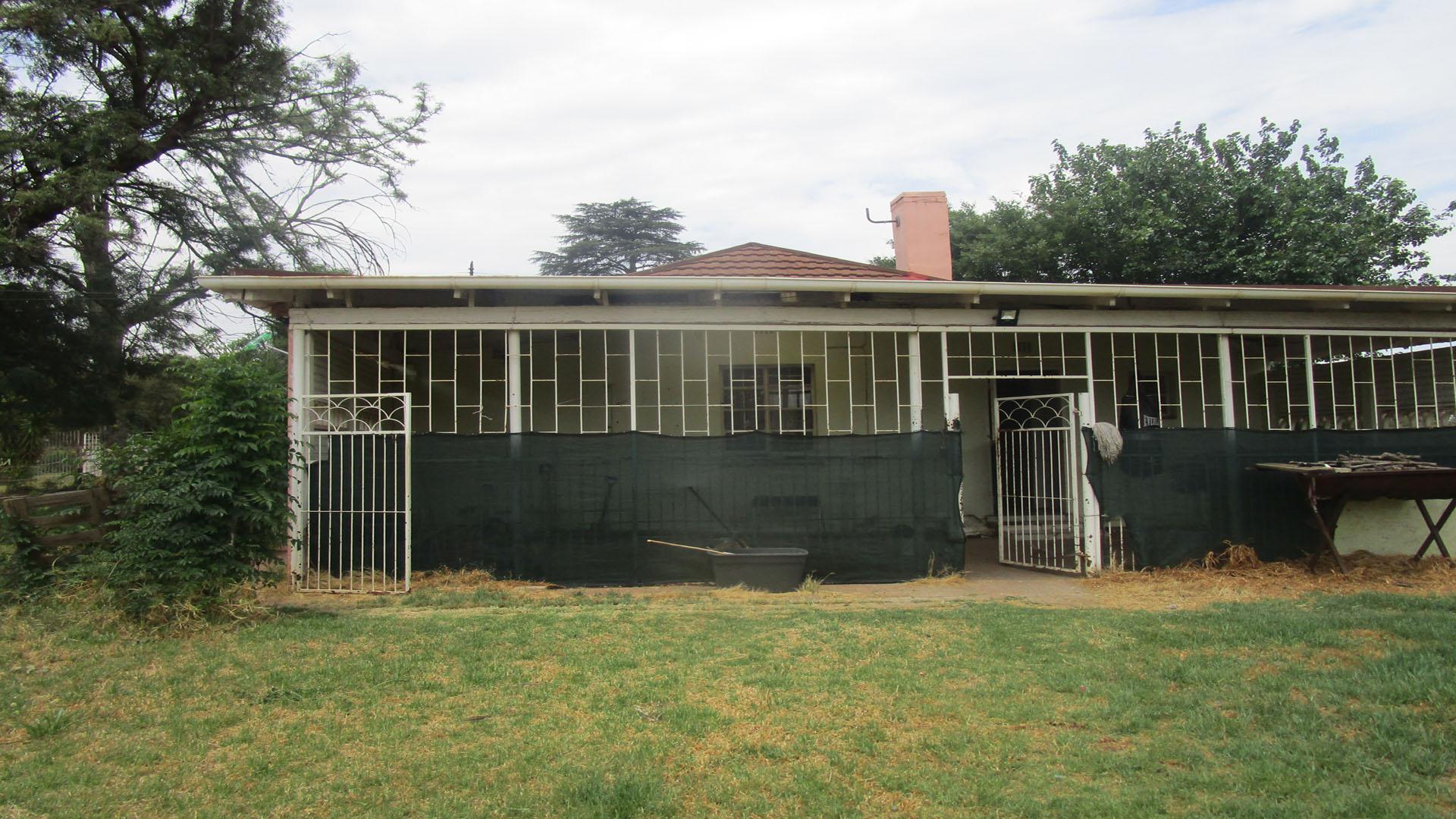 Backyard of property in Springs