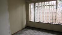 Bed Room 2 - 10 square meters of property in Dawnview