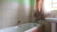 Bathroom 1 - 5 square meters of property in Cosmo City