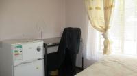 Bed Room 1 - 8 square meters of property in Cosmo City