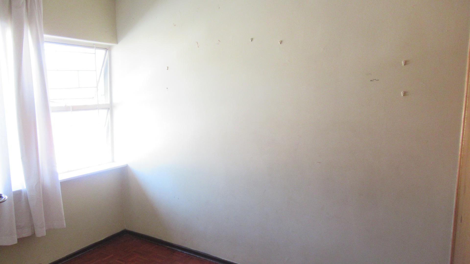 Bed Room 2 - 13 square meters of property in Birchleigh