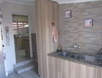 Scullery - 11 square meters of property in Vaalpark