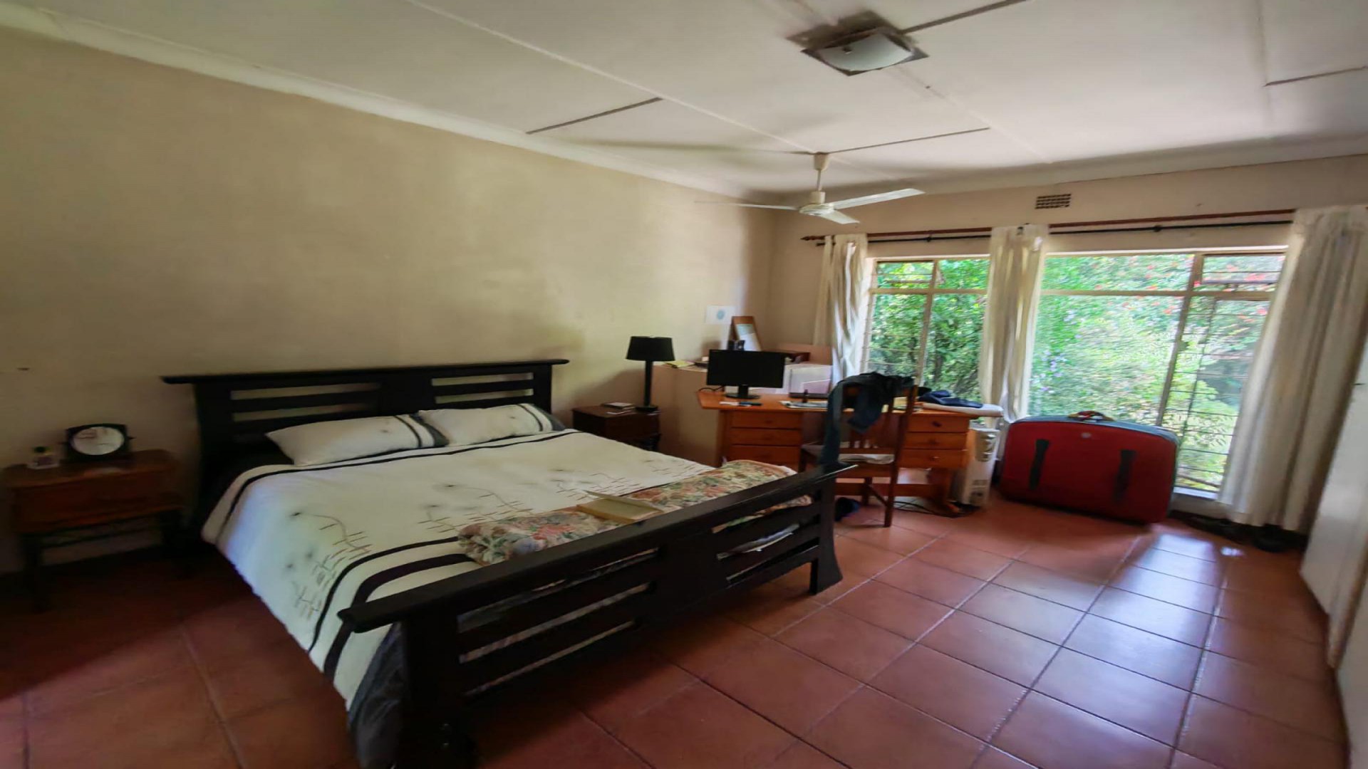 Bed Room 1 of property in Berario