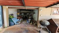 Garage of property in Berario