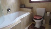 Bathroom 1 - 5 square meters of property in Kenwyn