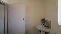 Bathroom 1 - 5 square meters of property in Olievenhoutbos