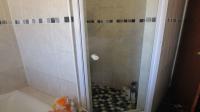 Bathroom 1 - 8 square meters of property in Selcourt