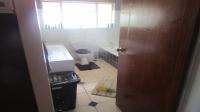 Main Bathroom - 10 square meters of property in Selcourt