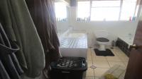 Main Bathroom - 10 square meters of property in Selcourt