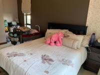 Bed Room 1 - 25 square meters of property in Midstream Estate