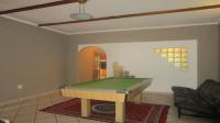 Lounges - 30 square meters of property in Glen Marais