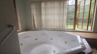 Entertainment - 33 square meters of property in Glen Marais