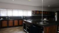 Kitchen - 47 square meters of property in Glenmarais (Glen Marais)