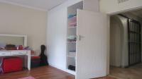 Bed Room 1 - 24 square meters of property in Glen Marais