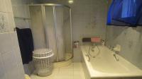 Main Bathroom - 9 square meters of property in Glenmarais (Glen Marais)