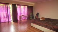 Bed Room 3 - 19 square meters of property in Glen Marais