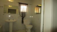 Bathroom 2 - 6 square meters of property in Glenmarais (Glen Marais)