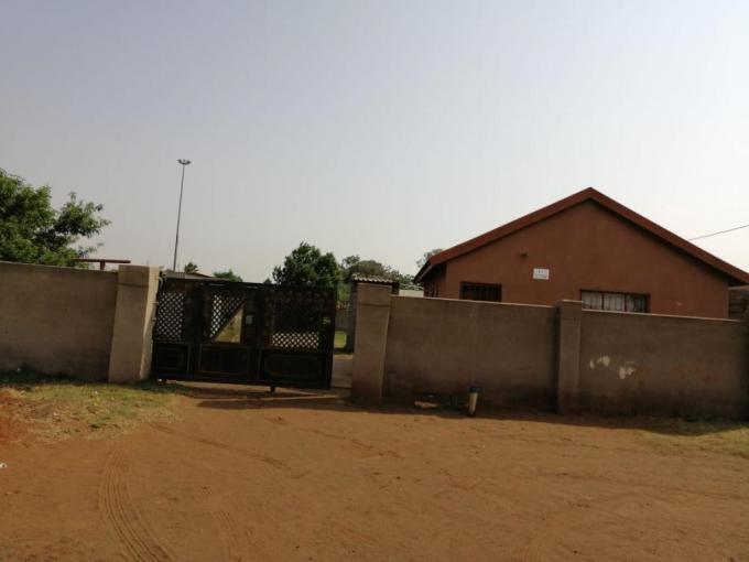 2 Bedroom House for Sale For Sale in Thokoza - MR340105