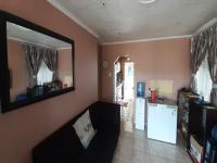 Lounges of property in Tongaat