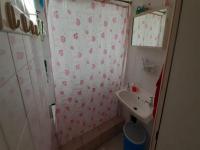 Bathroom 1 of property in Tongaat