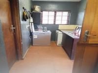 Kitchen - 14 square meters of property in Geelhoutpark