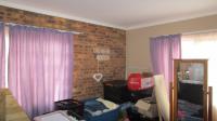 Bed Room 1 - 16 square meters of property in Geelhoutpark