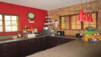 Kitchen - 14 square meters of property in Geelhoutpark