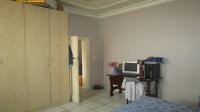 Bed Room 1 - 41 square meters of property in Geduld