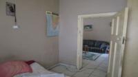 Bed Room 2 - 13 square meters of property in Geduld