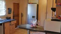 Kitchen - 18 square meters of property in Lethlabile