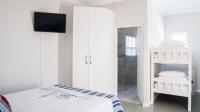 Bed Room 3 - 19 square meters of property in Dwarskersbos