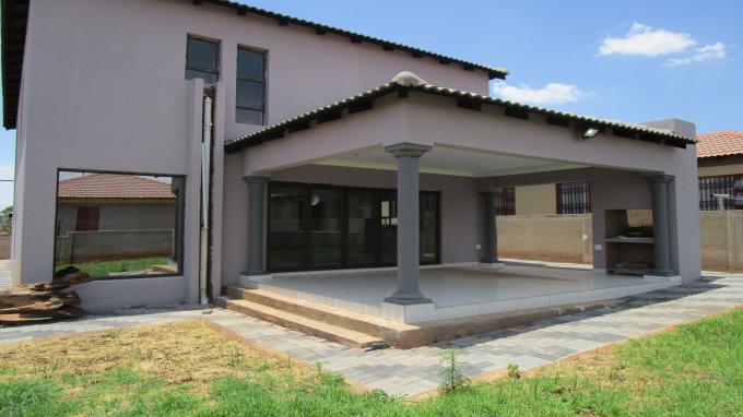3 Bedroom House for Sale For Sale in Amandasig - Private Sale - MR340924