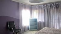 Bed Room 2 - 15 square meters of property in Mondeor