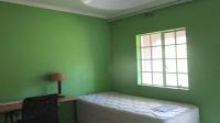 Bed Room 3 - 13 square meters of property in Mondeor