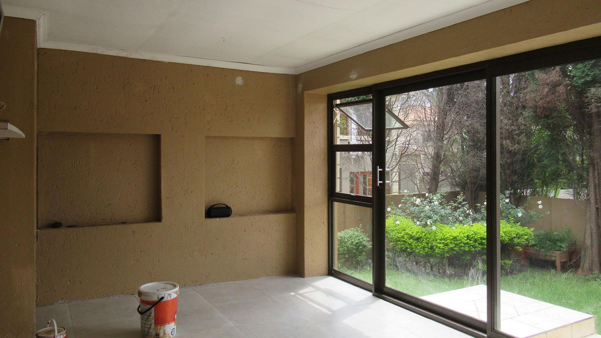 Patio - 24 square meters of property in Willowbrook