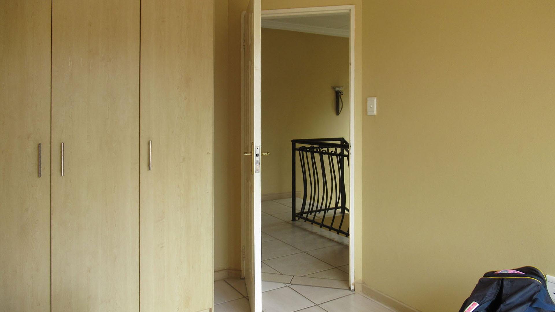 Bed Room 2 - 9 square meters of property in Willowbrook