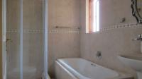 Bathroom 1 - 4 square meters of property in Willowbrook