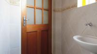 Guest Toilet - 3 square meters of property in Willowbrook