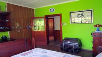 Bed Room 3 - 20 square meters of property in Umtentweni