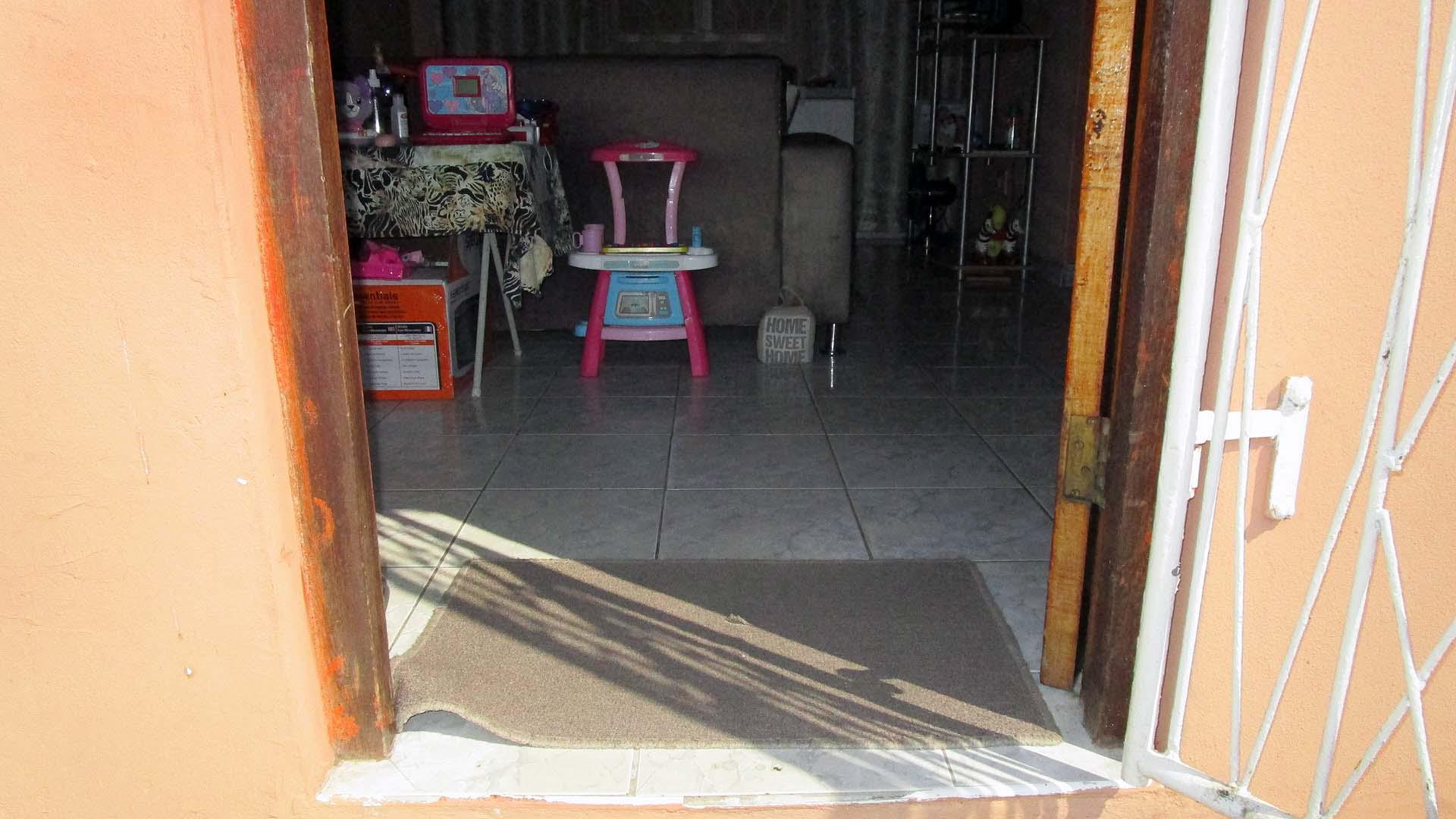 Spaces - 10 square meters of property in Chatsworth - KZN