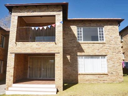 2 Bedroom Simplex for Sale For Sale in Midrand - Private Sale - MR34263