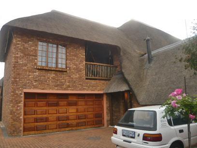 4 Bedroom Cluster for Sale For Sale in Benoni - Home Sell - MR34285