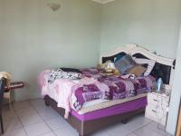 Bed Room 2 of property in Umkomaas
