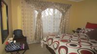 Bed Room 2 - 9 square meters of property in Hlanganani Village