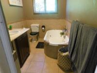 Main Bathroom - 6 square meters of property in Umgeni Park