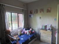 Bed Room 2 - 12 square meters of property in Umgeni Park