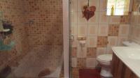 Main Bathroom - 8 square meters of property in Lamont Park AH