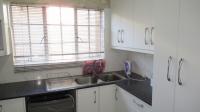 Kitchen - 13 square meters of property in Bedfordview