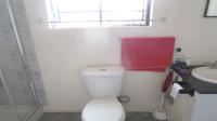 Bathroom 3+ - 7 square meters of property in Finsbury